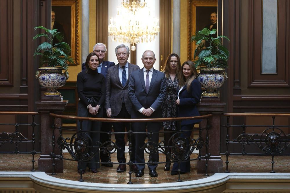 Iñaki Gabilondo inaugura la Escuela de Oratoria y Argumentación Jurídica, una iniciativa pionera del ICAB y la UAO CEU